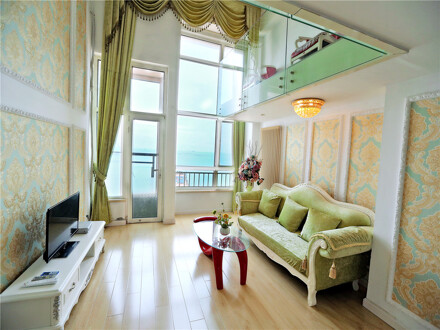 loft复式海景公寓火车站 栈桥旁 蓝石海景