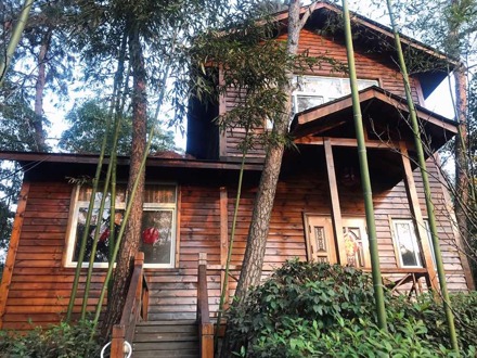 美墅花园独栋木屋民宿——莫愁村