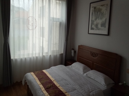 崂山景区地铁11号线北九水站独栋别墅大床套房