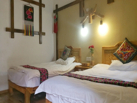 仙人洞村 水景花园 双床房