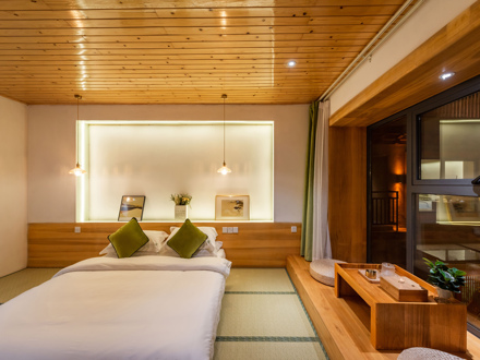 日式榻榻米大床房
