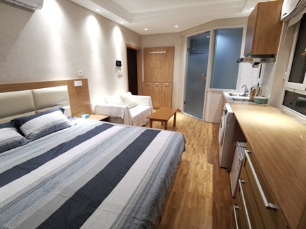 江景看朝鲜,近安东老街海鲜市场,可做海鲜