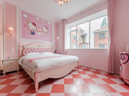 较场尾海边20米hello kitty大床房
