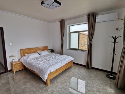 猴研岛沙滩边上海景大床房1