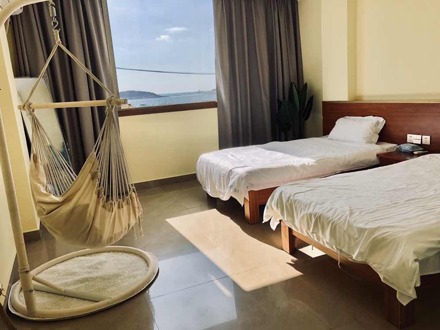 东山岛南门湾游渔民宿海景日出双床房秋千